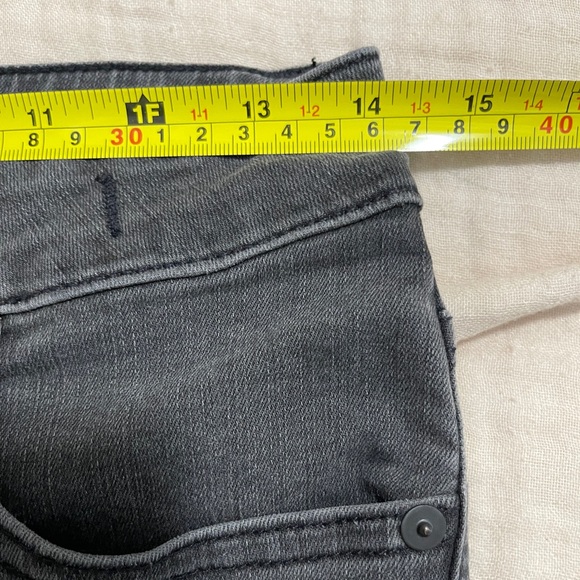 Madewell Jeans Size 27 Ash Black Curvy High Rise Skinny Distressed Denim Bottoms - Picture 11 of 13